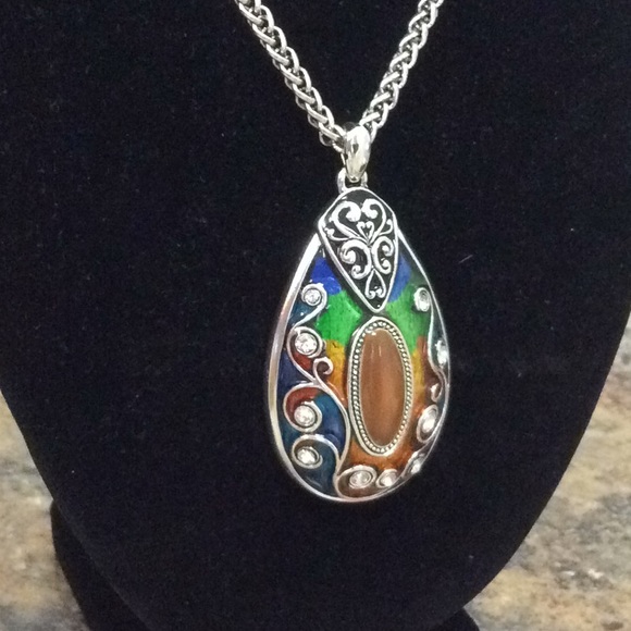 Indonesian Multi Color Necklace Set - Picture 7 of 12